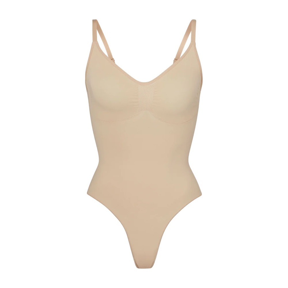 SKIMS | Seamless Sculpting Shape Wear Thong Bodysuit